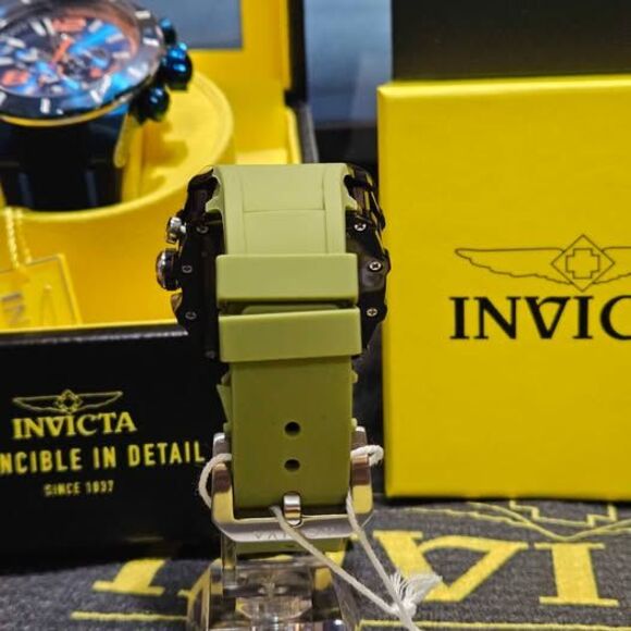 Activa x Invicta ACW2305-011 Men’s Chronograph Watch Black/Army Green - Picture 3 of 6